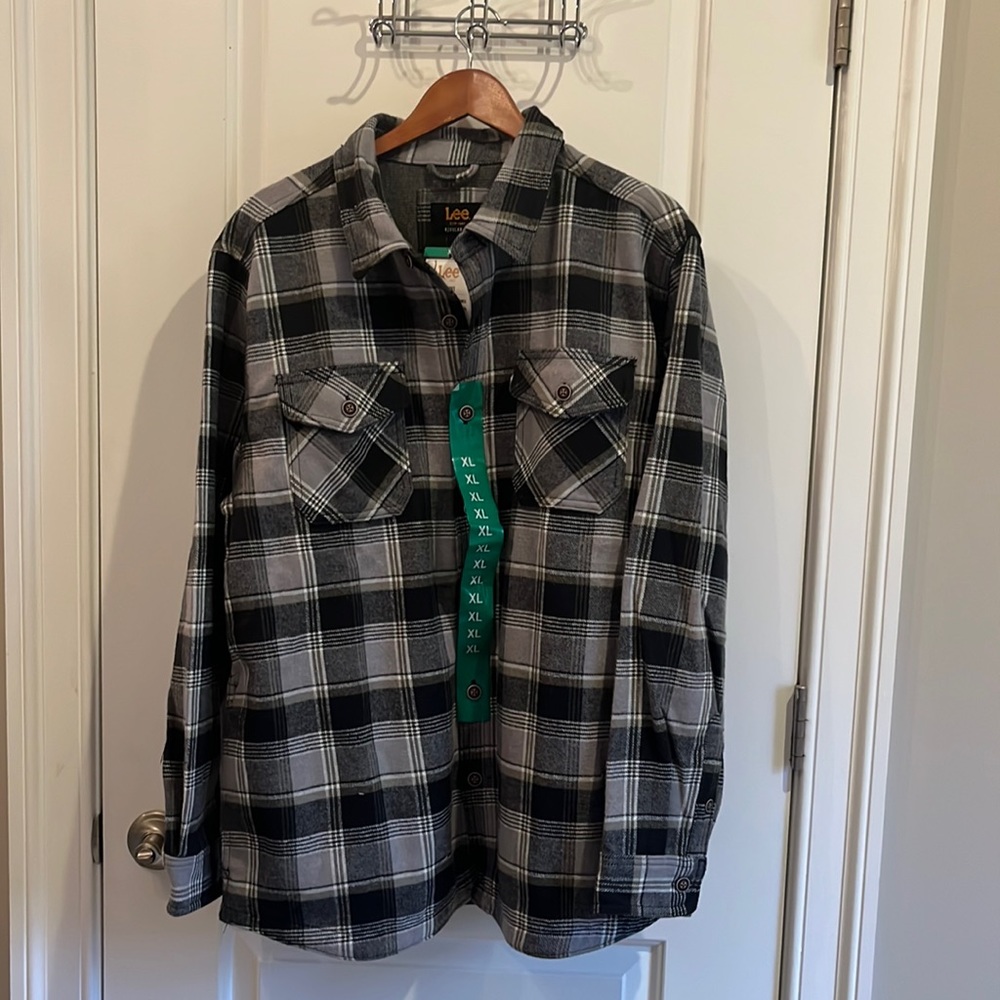 Lee men’s shirt jacket size XL